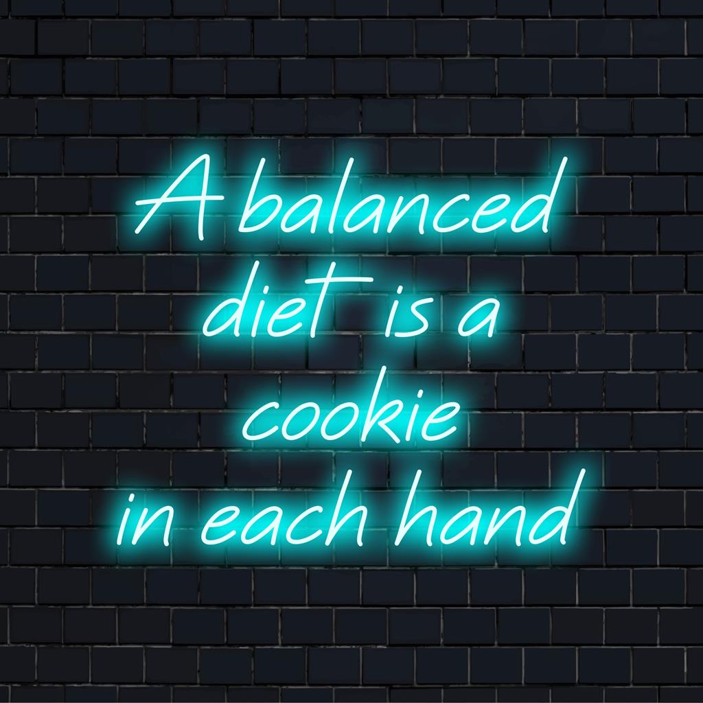 Placa de neon LED personalizada com citação bem-humorada sobre biscoitos nas duas mãos, perfeita para decoração de parede peculiar.