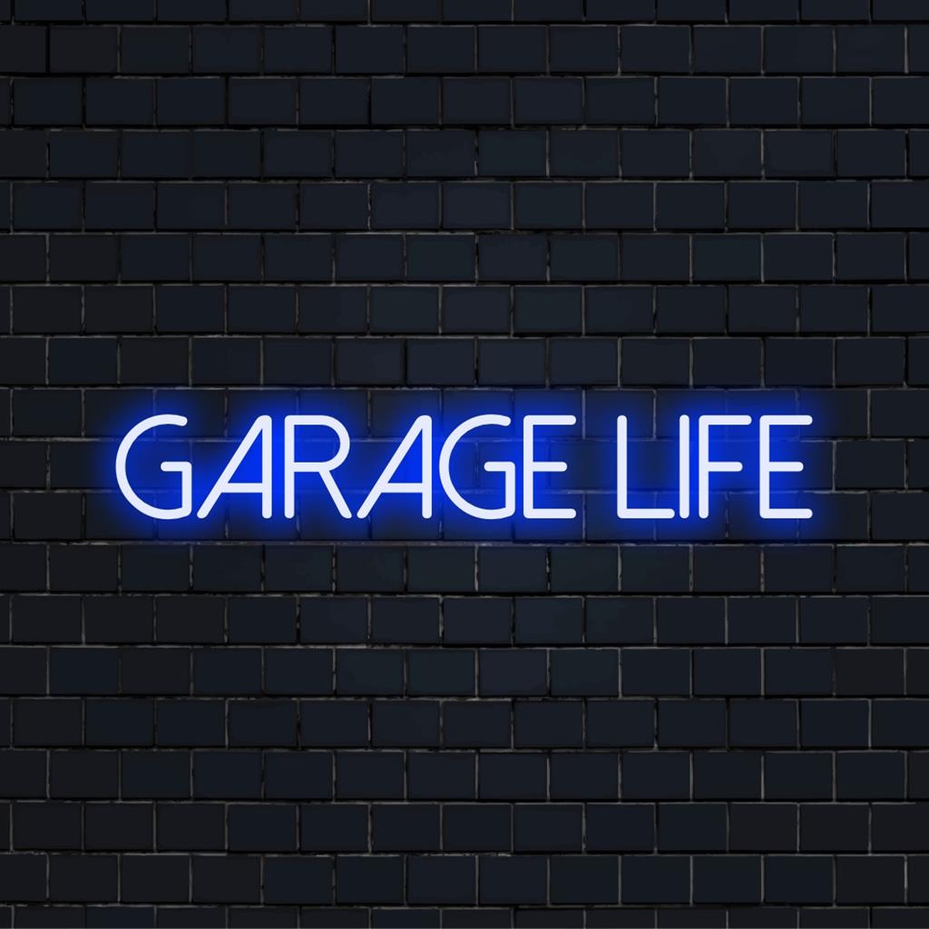Placa de neon LED personalizada exibindo Garage Life, perfeita para adicionar personalidade a qualquer espaço com arte neon radiante.
