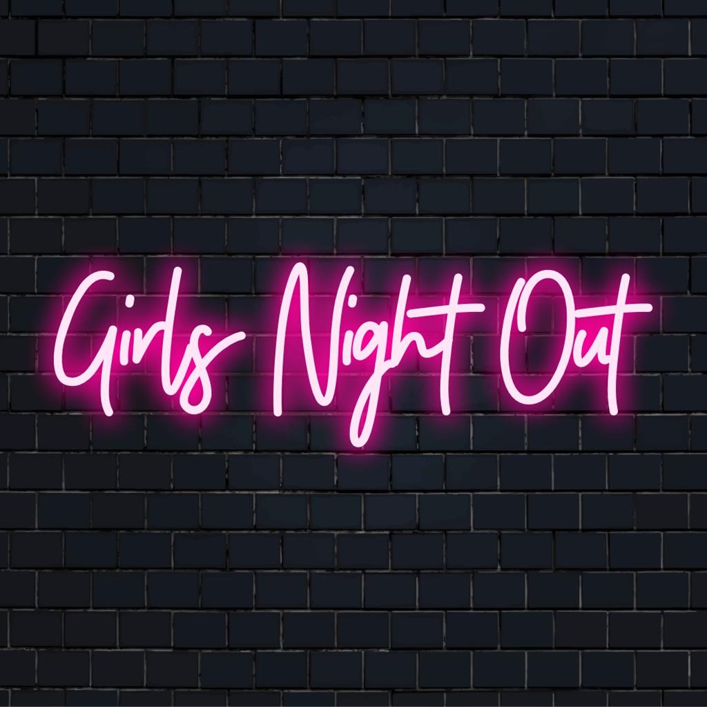 Placa de LED neon vibrante e personalizada com um divertido texto escrito "Girls Night Out" em tons brilhantes, perfeita para qualquer espaço de reunião divertido.