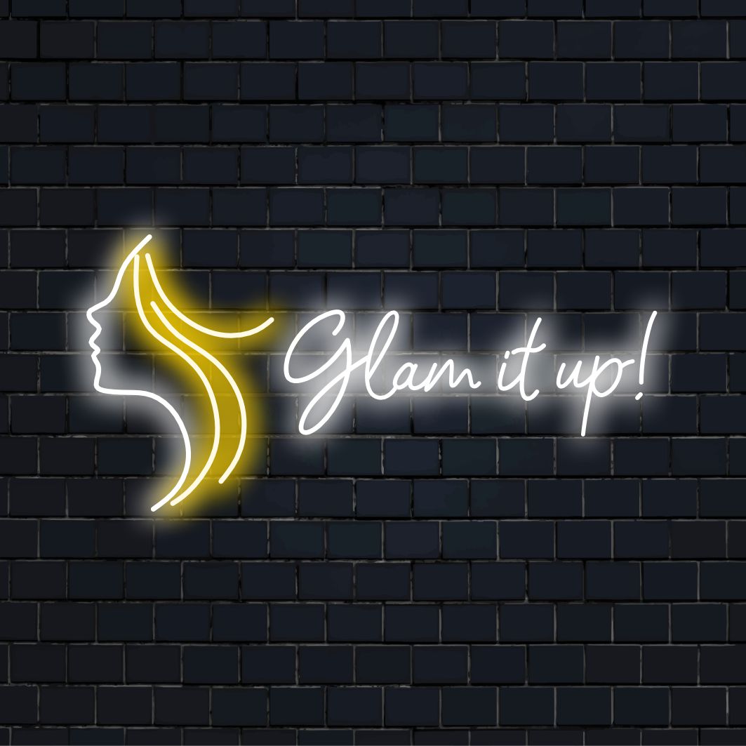 Uma placa de LED neon personalizada e lindamente trabalhada com o texto Glam It Up 2, perfeita para decoração personalizada.