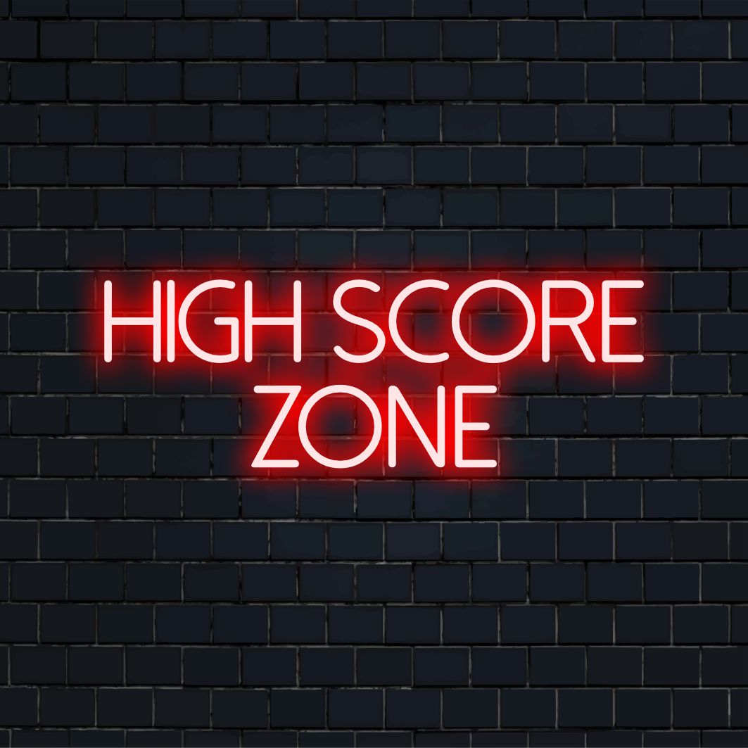 Placa de LED neon com texto "High Score Zone", cores vibrantes e design divertido. Ideal para decoração de parede de jogos.