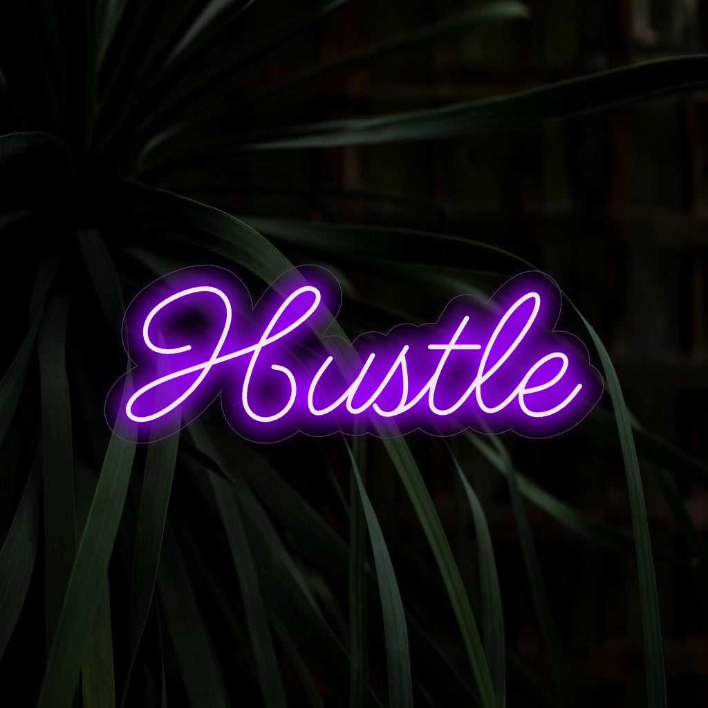 "Placa de néon Hustle" - Um complemento motivacional para ambientes de trabalho, com a palavra "Hustle" para criar uma atmosfera determinada e trabalhadora, criando uma atmosfera focada e fortalecedora.