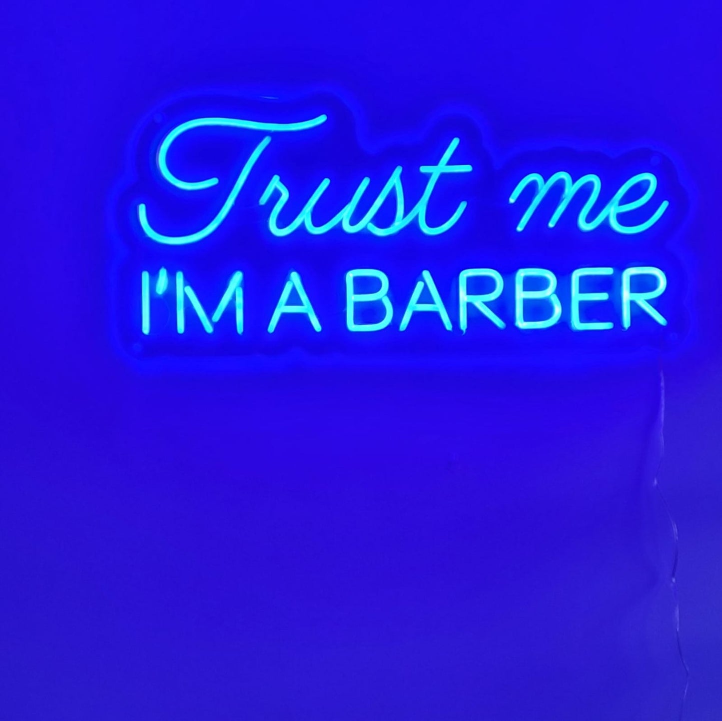 Placa de neon "Confie em mim, sou um barbeiro" - The Art Neon
