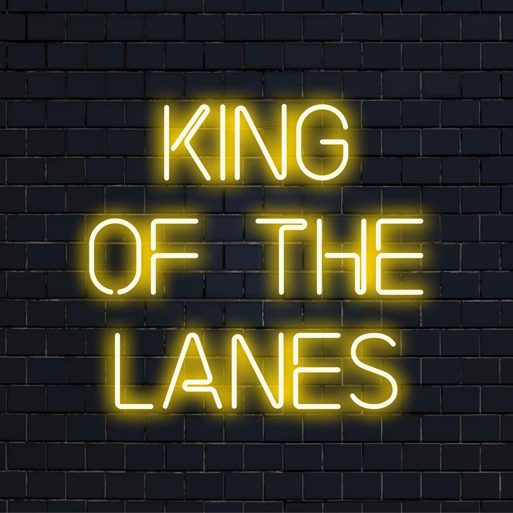 Placa de neon LED personalizada: King Of The Lanes com design de pinos de boliche, decoração de neon perfeita para entusiastas de pistas.