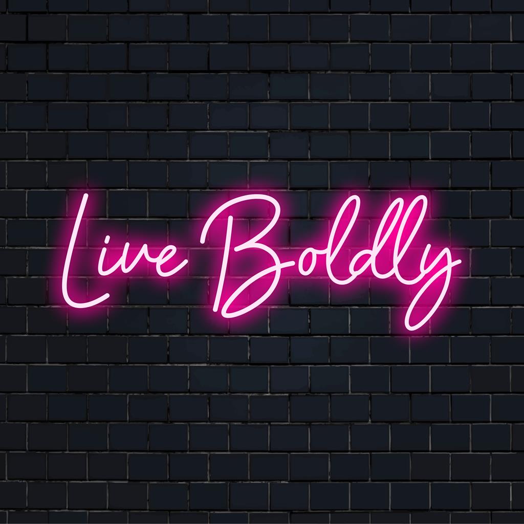 Placa de LED neon vibrante e personalizada com o lema Live Boldly; perfeita para decoração de casa ou arte de parede inspiradora.