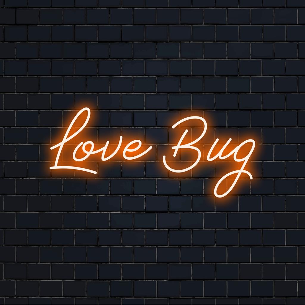 Letreiro de LED neon colorido Love Bug, perfeito para decoração e ambiente neon personalizados. Ilumine qualquer ambiente com este exclusivo toque de iluminação neon.
