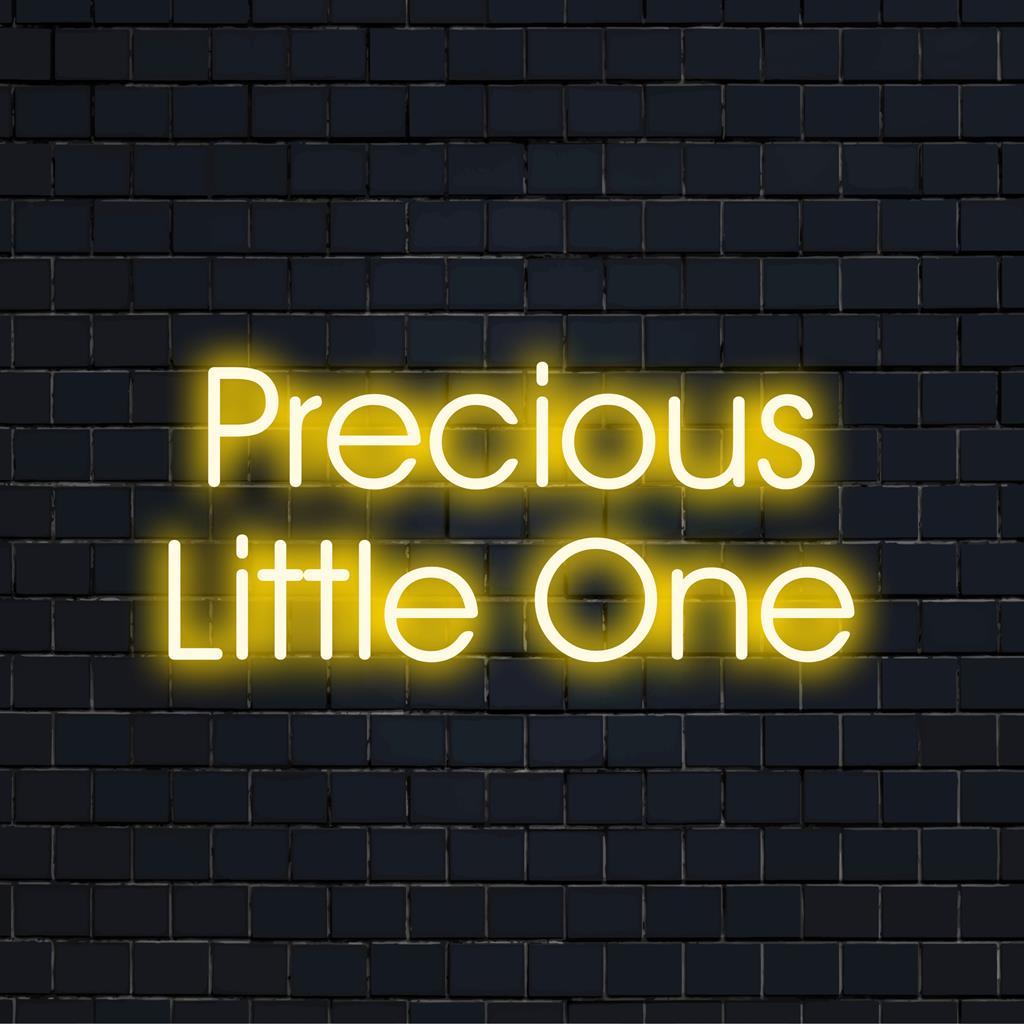 Placa de neon LED personalizada com o texto "Precious Little One", com brilho neon branco suave personalizado para ocasiões especiais.