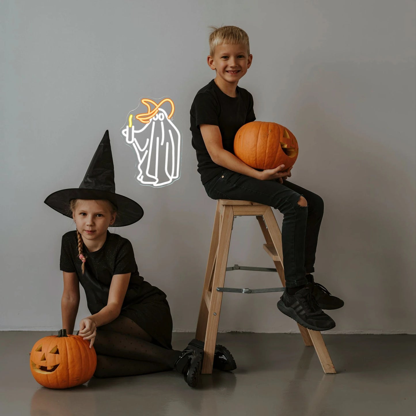 Letreiro de LED Ghost 5V USB - Econômico