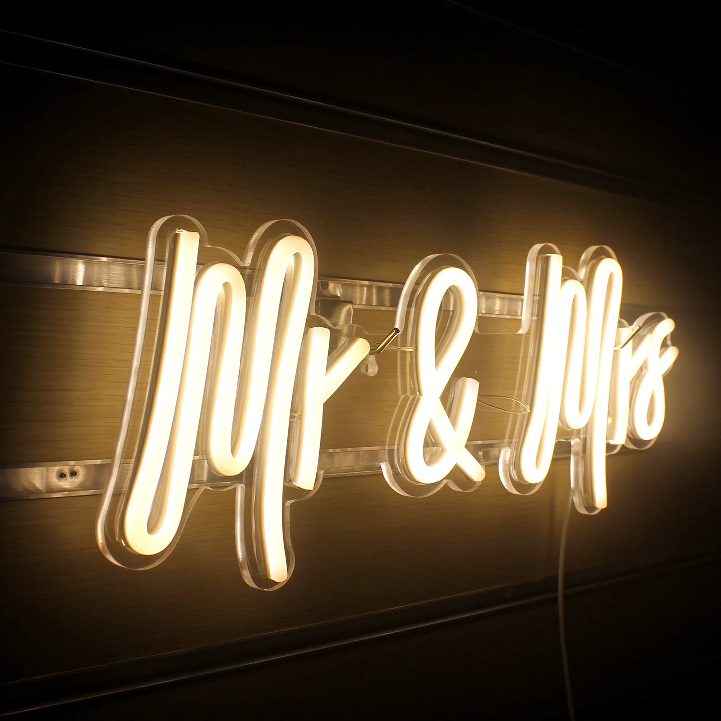 Letreiro de LED Mr & Mrs 5V USB - Econômico
