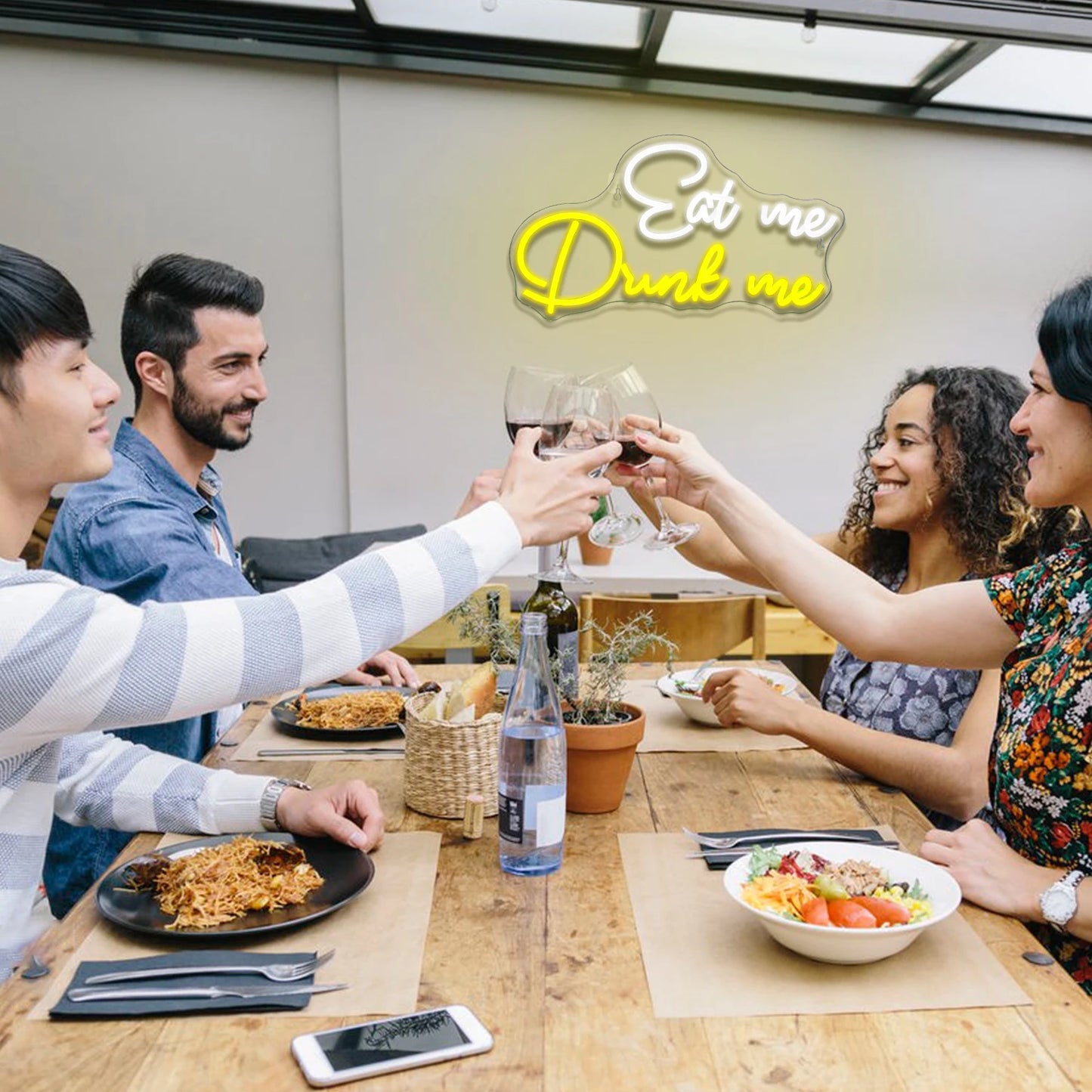 Letreiro de LED "Eat Me Drink Me" 5V USB - Econômico