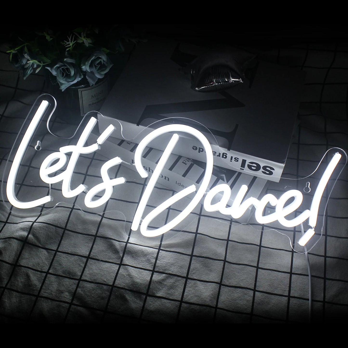 Letreiro de LED "Let's Dance" 5V USB - Econômico