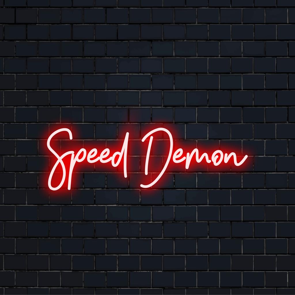 Letreiro de neon LED vibrante e ousado com um design dinâmico 'Speed Demon', perfeito para decoração moderna e que acrescenta um toque ousado.