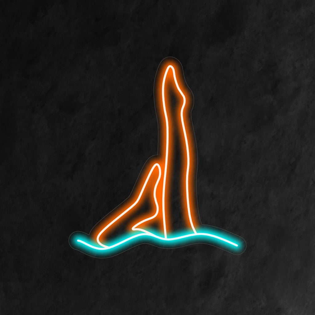 "Placa de neon de nado sincronizado" é uma adição elegante e dinâmica ao seu interior com tema esportivo. Uma luz neon que captura a beleza do nado sincronizado.