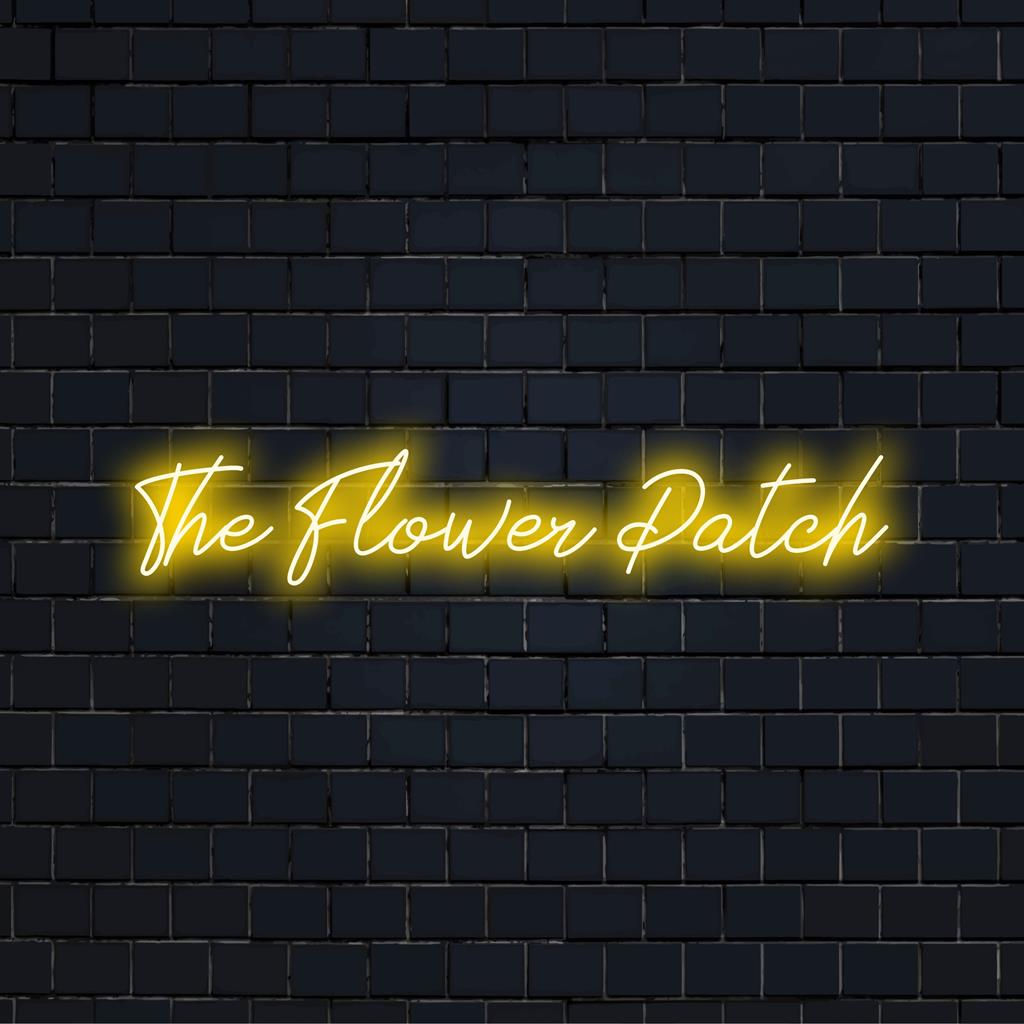 Placa de LED neon personalizada chamada The Flower Patch; brilho vibrante combina com qualquer espaço, exibindo seu estilo em decoração com luz neon.