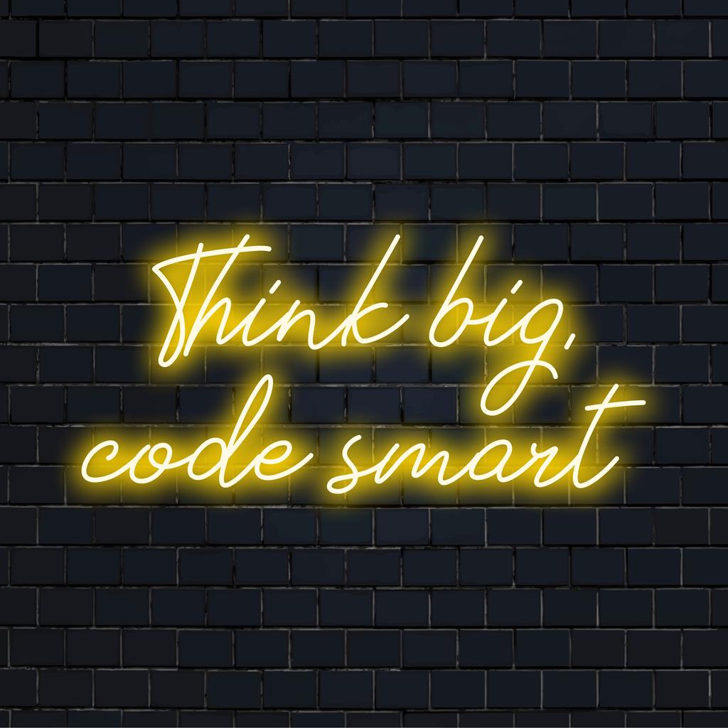 Placa de neon LED personalizada com os dizeres "Pense Grande, Codifique Inteligente", perfeita para decoração e inspiração vibrantes e personalizadas.