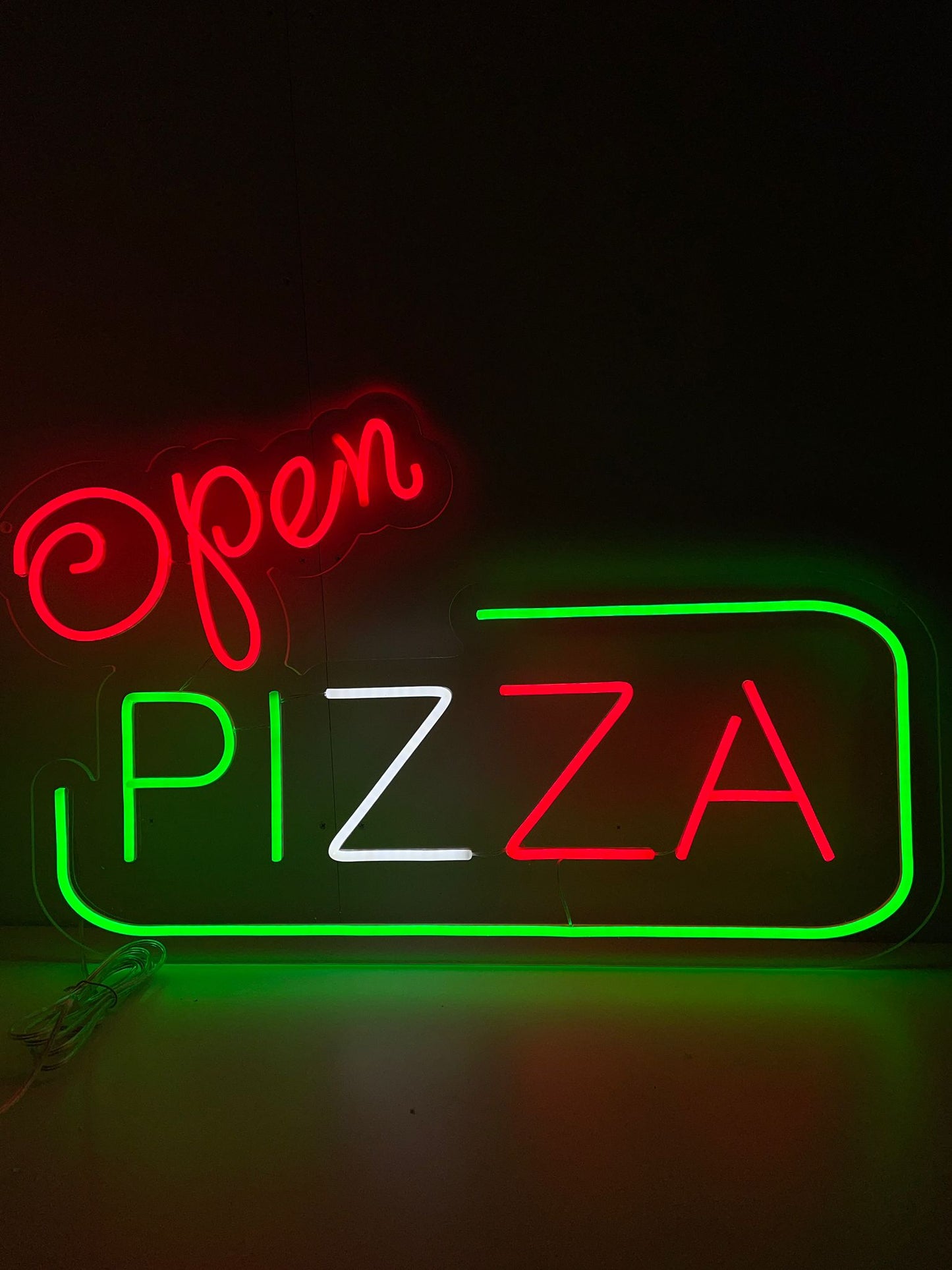 Placa de neon para pizza aberta - The Art Neon