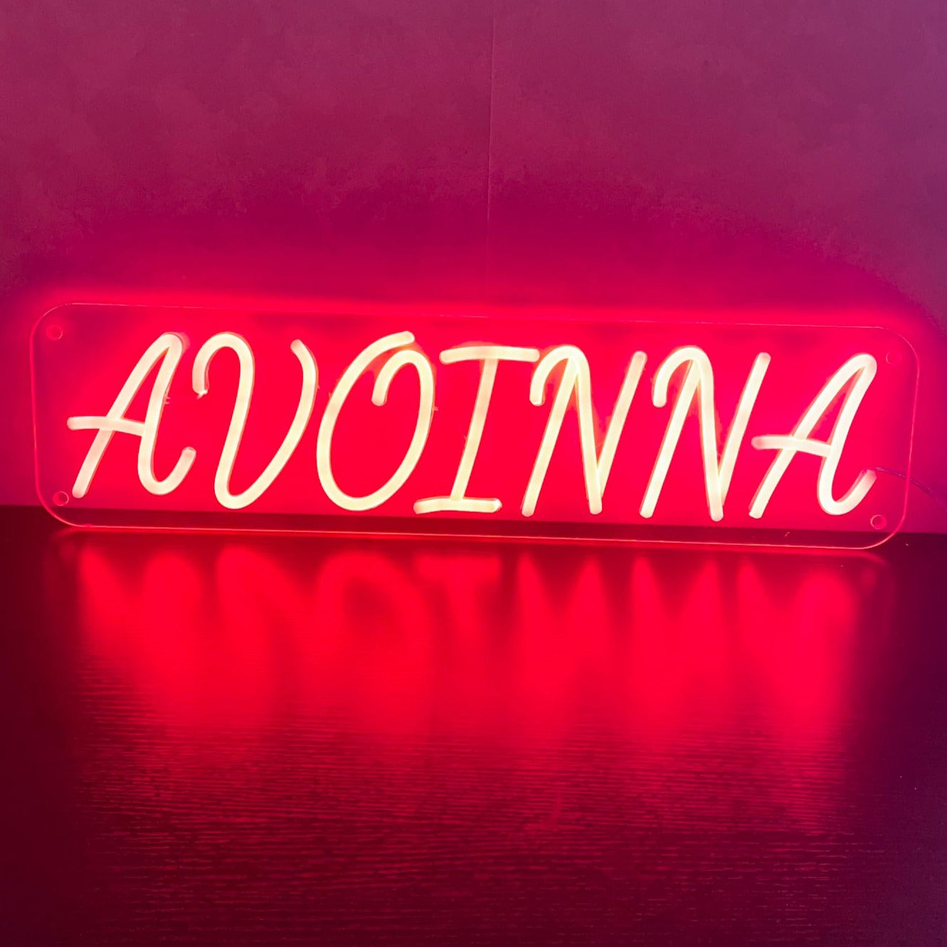Sinal de néon Avoinna - The Art Neon