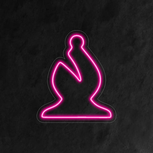 "Placa de neon com bispo de xadrez" ��� Uma luz de neon sofisticada e estratégica que exibe um design de bispo de xadrez, adicionando elegância e estilo à sua sala de jogos ou decoração com tema de xadrez.