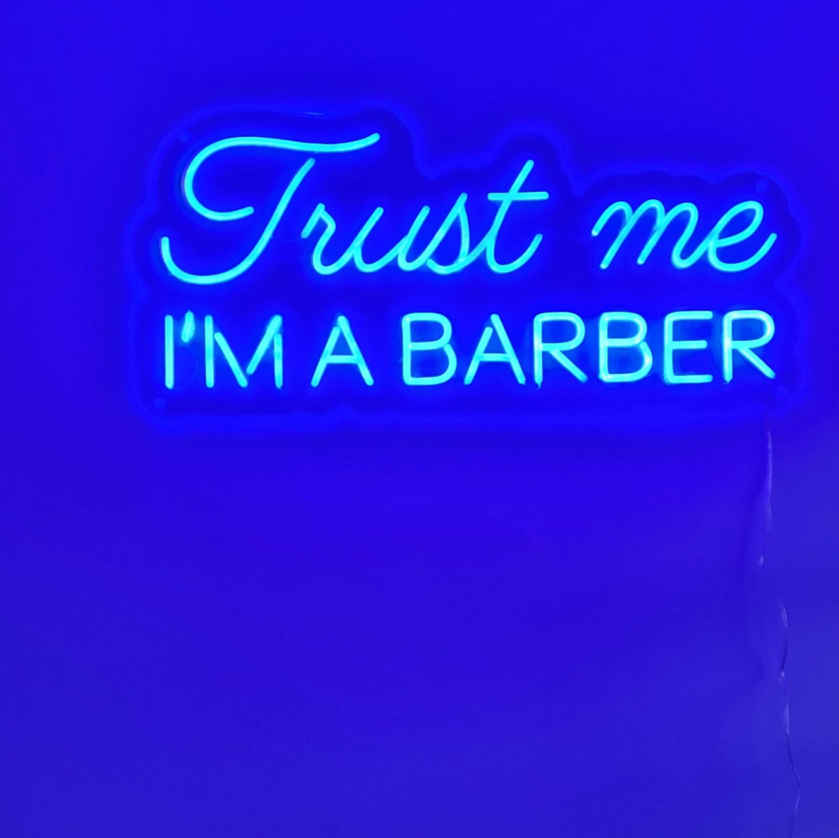 Placa de neon "Confie em mim, sou um barbeiro" - The Art Neon