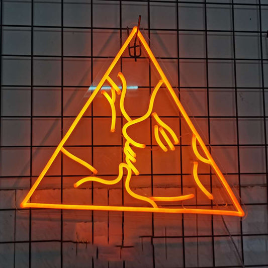 Letreiro Luminoso Casal Kiss