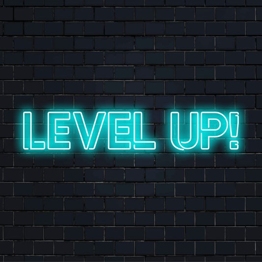 Placa de neon LED com o texto Level Up!, ideal para gamers, com arte neon vibrante e decoração de luz neon personalizada.