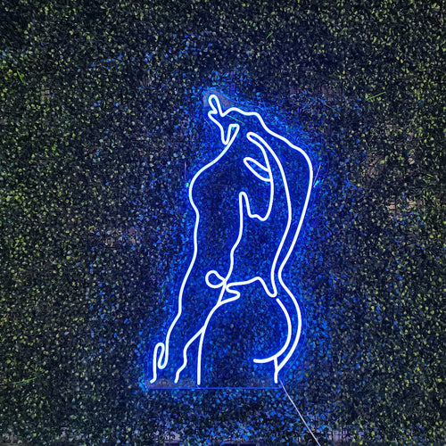 Letreiro de neon com corpo masculino - The Art Neon