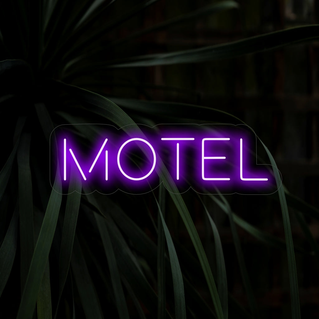 "Motel Neon Letreiro" é um acessório clássico e convidativo, perfeito para espaços que exalam um toque retrô e acolhedor. Ilumine com um charme nostálgico!