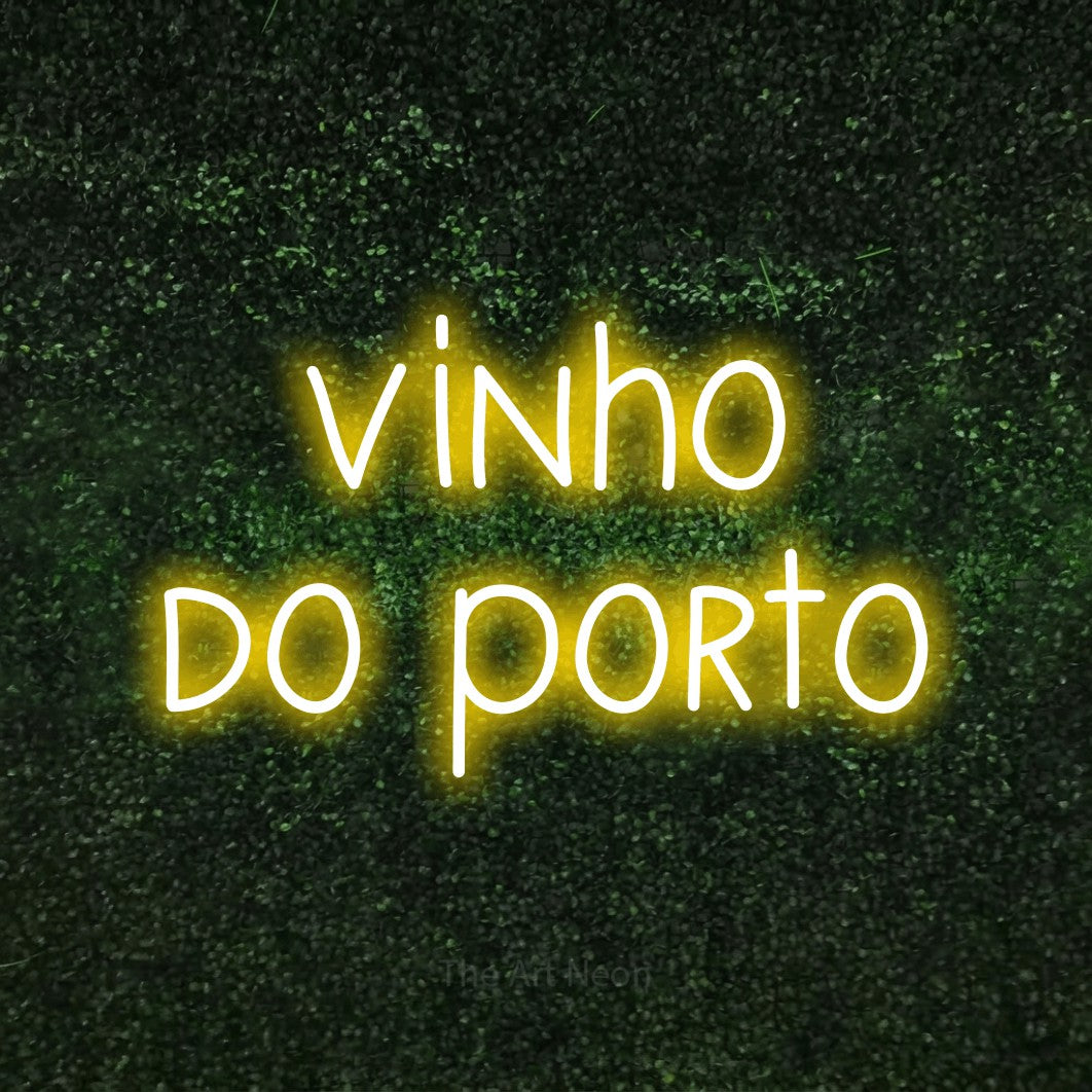 LED neon sign reading “vinho do porto”, arranged in 2 lines.