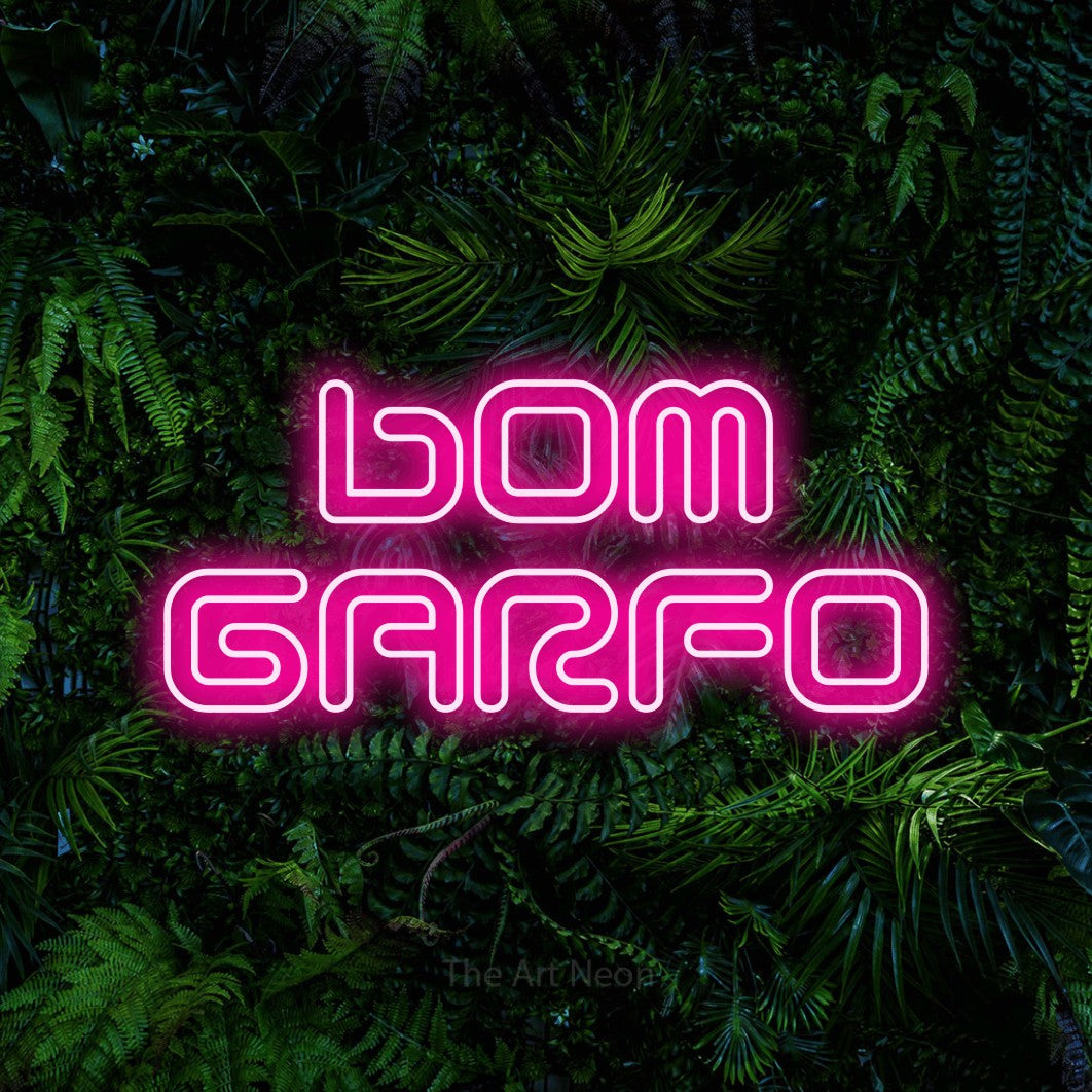 LED neon sign reading “bom GARFO”, arranged in 2 lines.