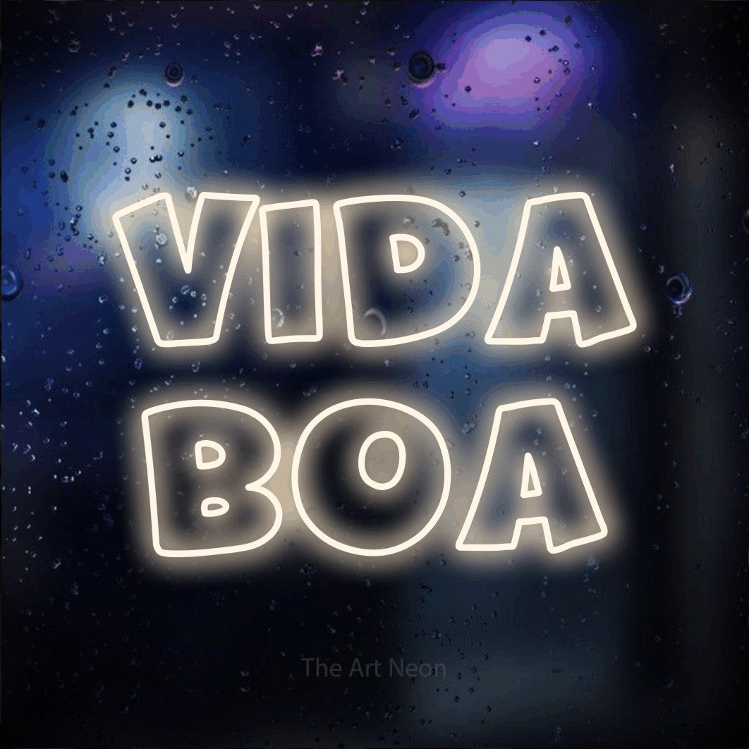 LED neon sign reading “vida boa”, arranged in 2 lines.