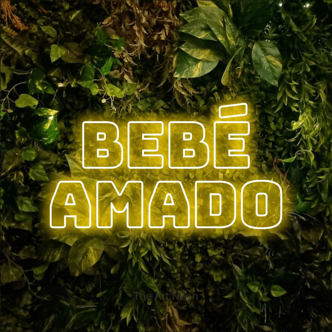 LED neon sign reading “Bebé Amado”, arranged in 2 lines.