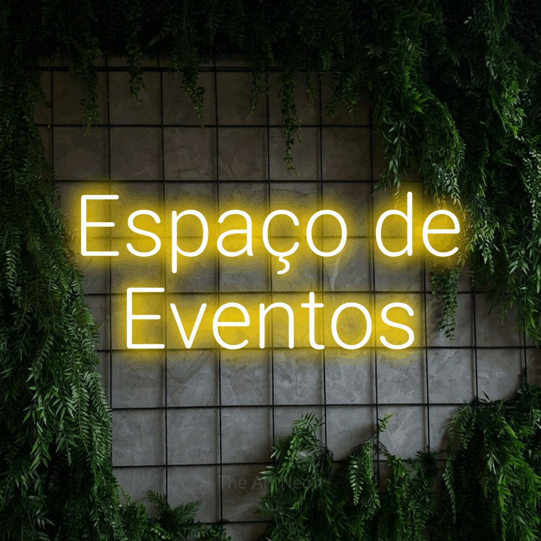 LED neon sign reading “Espaço de Eventos”, arranged in 2 lines.