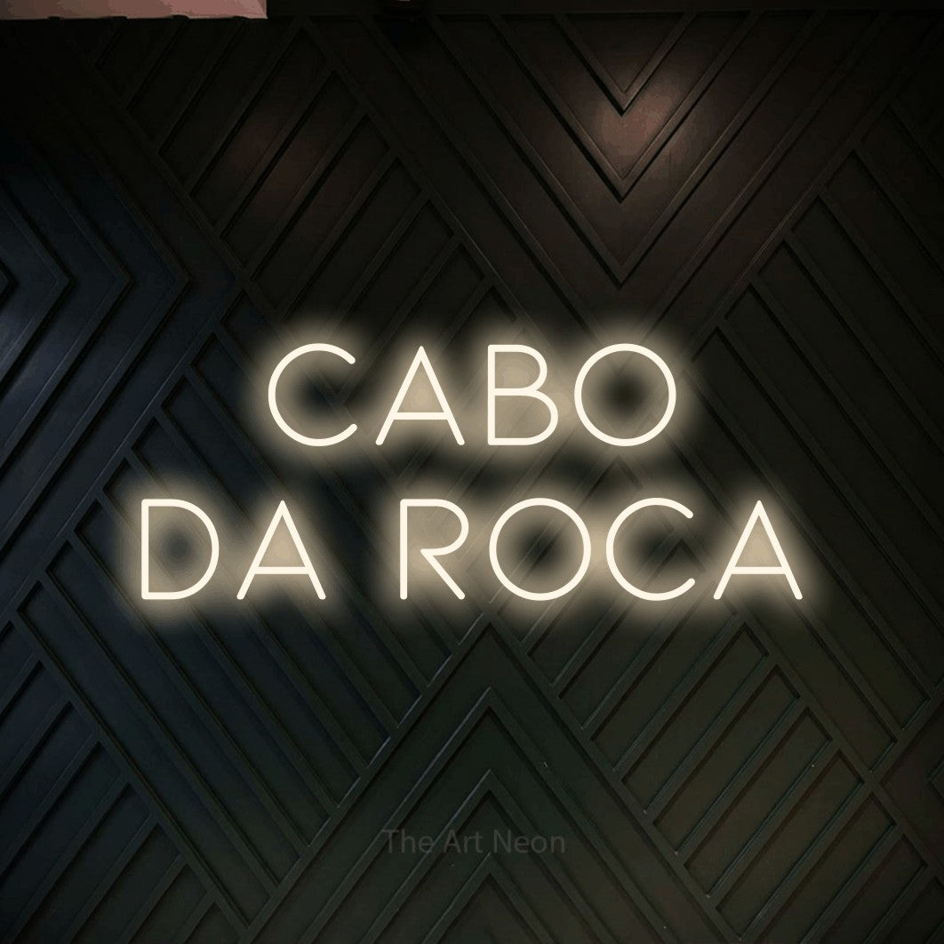 LED neon sign reading “CABO da roca”, arranged in 2 lines.