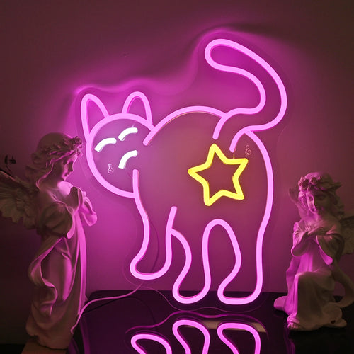 A imagem mostra uma placa de LED neon em forma de gato emitindo um brilho amarelo quente.