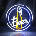 A imagem apresenta um letreiro de LED neon vibrante, no formato de uma caneca de cerveja brilhante com espuma espumosa por cima.