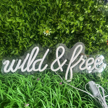Letreiro de LED Wild & Free 5V USB - Econômico