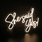 She Said Yes – letreiro de néon LED (5 V USB)