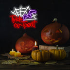 Trick or Treat – Teia de aranha e chapéu de bruxa – letreiro de néon LED (5 V USB)