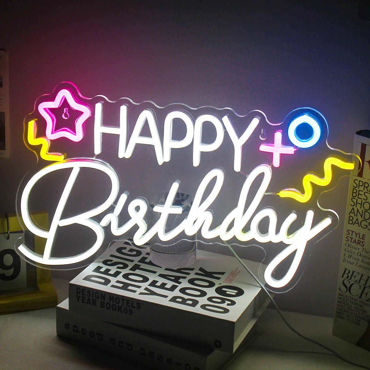 HAPPY Birthday – Estrela e símbolos coloridos – letreiro de néon LED (5 V USB)