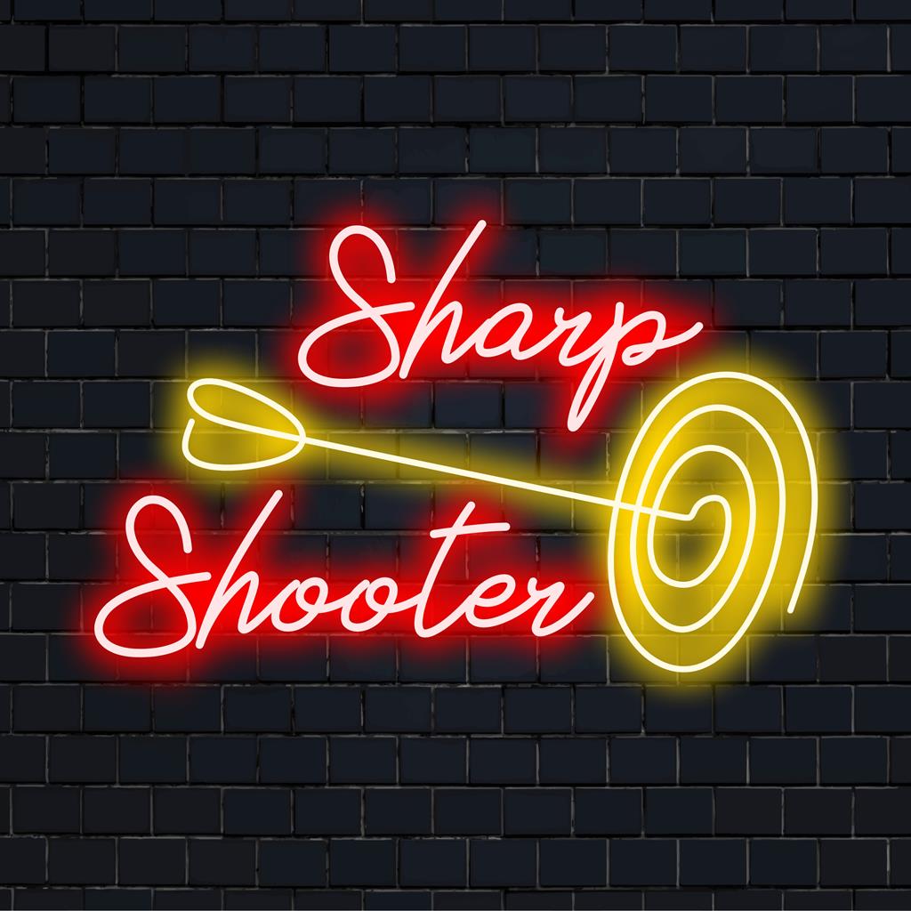 O letreiro de neon LED vibrante intitulado Sharp Shooter dá um toque especial a qualquer espaço com seu brilho marcante; arte de parede neon ideal e decoração personalizada.
