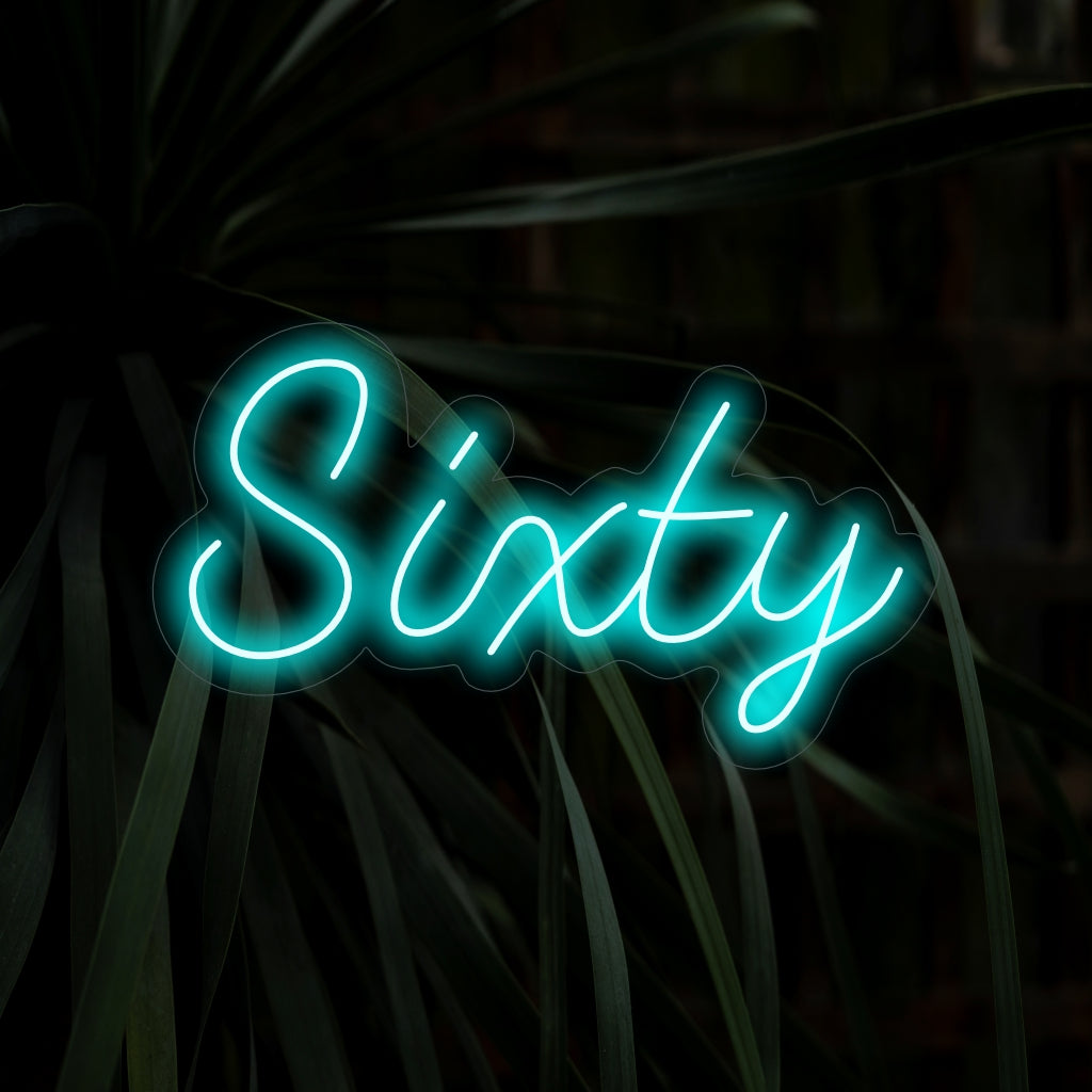 O letreiro "Sixty Neon" acrescenta um toque elegante e estiloso com seu número brilhante, criando uma atmosfera moderna e festiva em seu espaço.