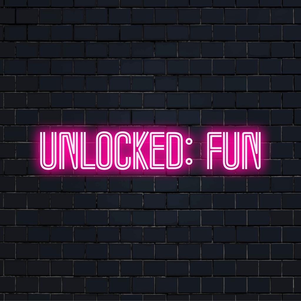 Placa de neon LED colorida com os dizeres Unlocked Fun, capturando energia vibrante, perfeita para arte de parede exclusiva e decoração de casa brilhante.