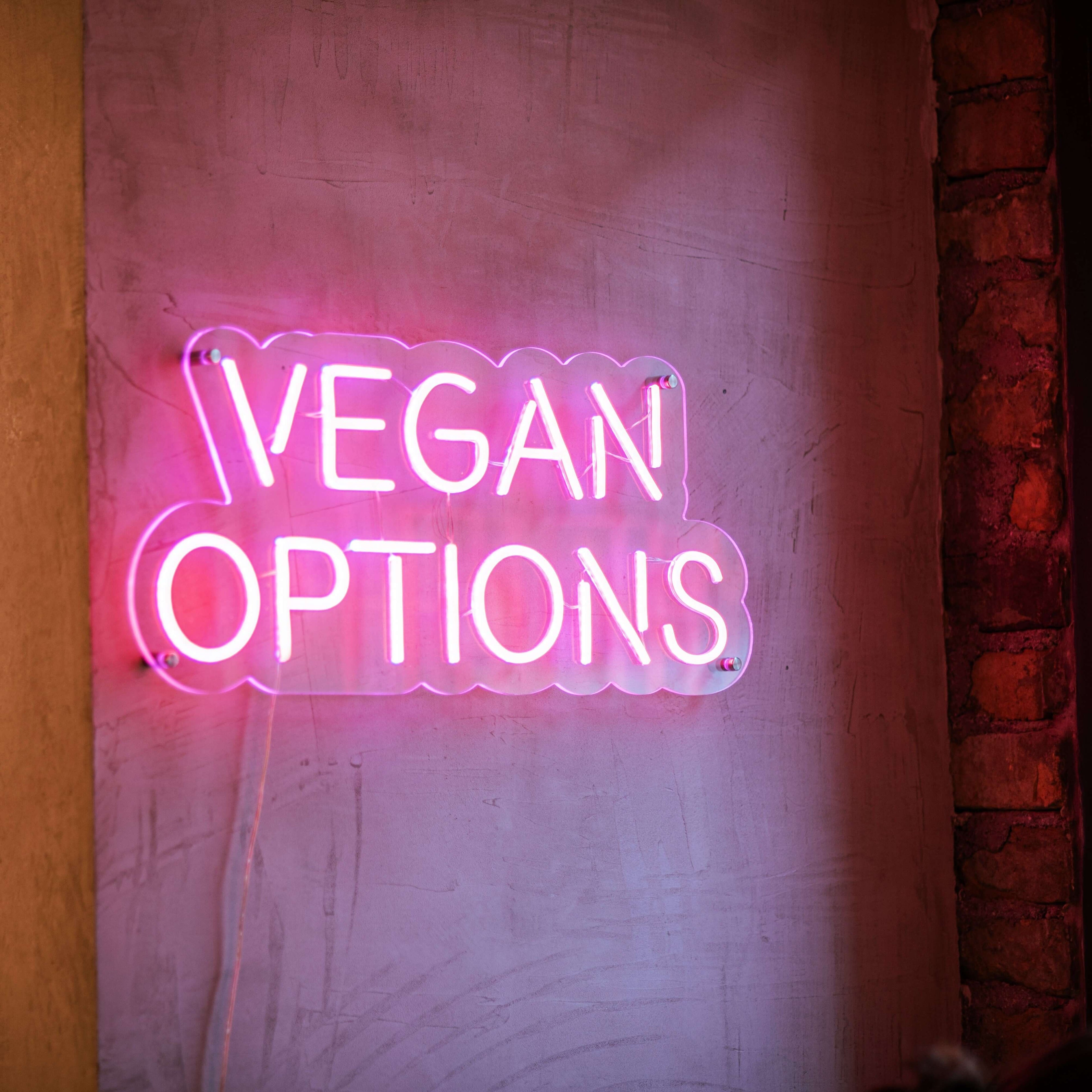 Letreiro de neon com opções veganas - The Art Neon